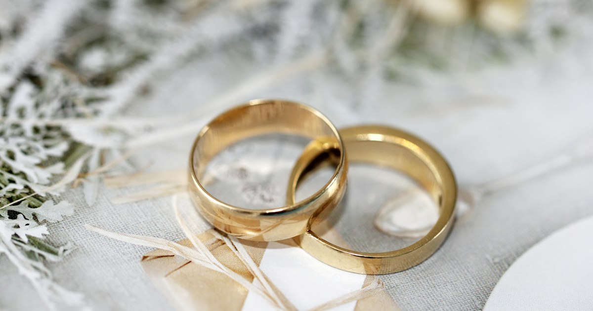 Beyond Venus: How the Asteroid Juno Reveals Your Ultimate Marriage Partner - AstroNearYou Blog